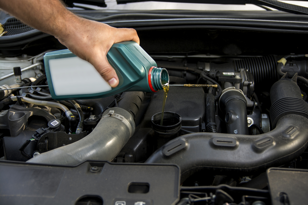 5 Signs that your Car Oil Needs To Be Changed